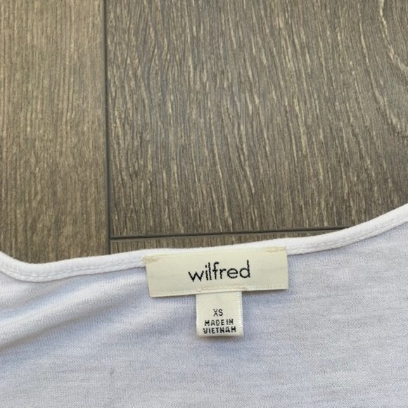 Aritzia Wilfred free T-Shirt V-neck Short Sleeve Size XS - Picture 9 of 10